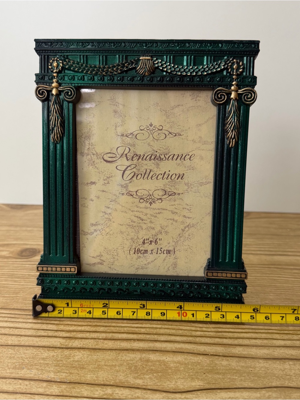 Vintage Renaissance Collection Green Gold Ornate Plastic 4x6 Picture Frame - Picture 6 of 6